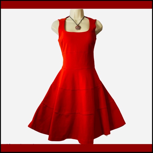 BANANA REPUBLIC PONTE FIT & FLARE TIERED DRESS 0 - Picture 12 of 12